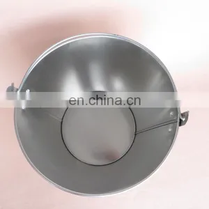 Personality Mini Tin Beer Ice Bucket With Bottle Opener for Bar Using thumbnail-5