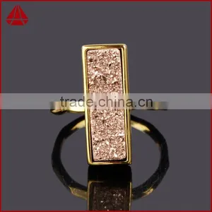 18k Yellow Gold-plated Base Metal Band Ring With Long Rectangle Rose Gold Druzy Stone thumbnail-3
