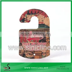Sinicline Personalized Cardboard Hanger thumbnail-1