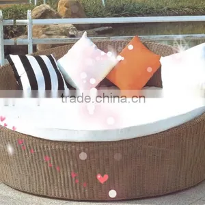 2014 New Design Modern Round Rattan Waterproof Bed /balcony/outdoor/living Room thumbnail-1