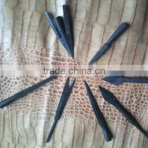 Handmade Carbon Arrow Head thumbnail-1