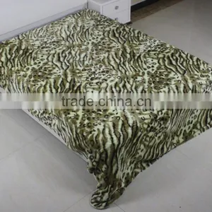 China Suppliers Quilt Blankets Rebel Wholesale Plush Blankets 100% Polyester Orange Mink Baby Toys Luxury Blanket thumbnail-4