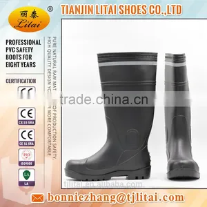 PVC Waterproof Safety Rain Boot With Reflective Tape thumbnail-3