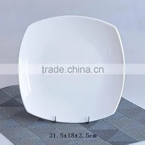 White Porcelain Square Plate thumbnail-1