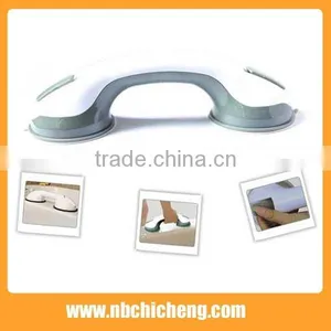 Plastic Helping Handle Bath With Suction Cups thumbnail-6