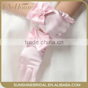 Bridal Gloves Picture thumbnail-1