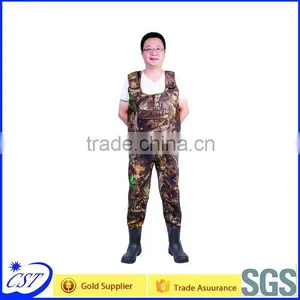 Durable Material Disruptive Pattern Fishing Waders for Wholesale thumbnail-1