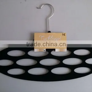 PLASTIC HANGER thumbnail-1
