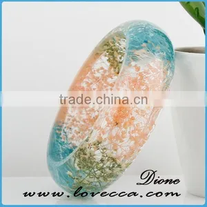 Eco-friendly Epoxy Resin Fashion Pressed Dried Real Flowers Clear Resin Bracelet Bangle for Women thumbnail-2