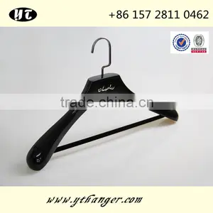 2016 New Fashional Luxury Black Wooden Hanger for Custom thumbnail-2