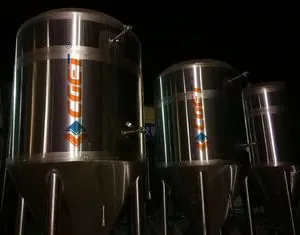 Vertical Jacketed Fermentation Tank Bright Beer Conical Beer Fermenter 3000L thumbnail-2