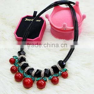 Wholesale Price Stocks Leather Chain Necklace Beautiful Resin Pendant Necklace thumbnail-3