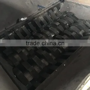 Tire Rubber Crusher / Waste Tyre Recycling Shredder thumbnail-2