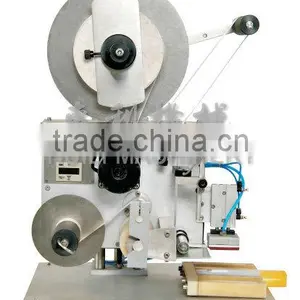 TB-400semi Automatic Non-dry Glue Labeling Machine thumbnail-1