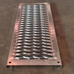 Anti-slip Perforated Mesh Pattern Plate, With Alligator Mouth Holes, Suitable for Pedestrian Walkways, Cutting and Bending Services Available thumbnail-2