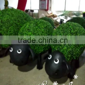 Chinese Factory Direct Sale Cute Artificial Sheep Artificial Topiary Frame Animal Garden Sculpture Boxwood Grass Animal thumbnail-2