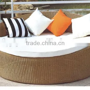 00 Outdoor Furnitue for Garden Comfortable Round Sun Rattan Sofa Bed YPS053 thumbnail-1