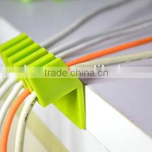 Best Selling 5 Plug Plastic Wire Manager Cord Divider Cable Winder thumbnail-6
