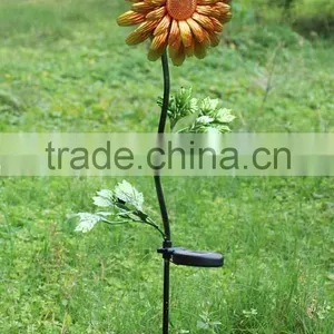 Metal Sunflower Solar Garden Light thumbnail-2