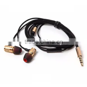 2016 Popular Metal Wired Earphone in Ear Earbuds With Microphone thumbnail-5