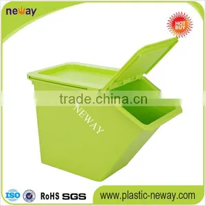 Household Plastic Storage Box With Lid thumbnail-2