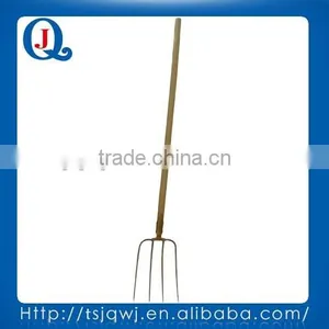 Garden and Farm Pitch Forks 101-4 With Wooden Handle thumbnail-1