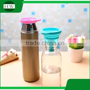 Kitchen Accessories Mini Portable Hanging Silicone Collapsible Hopper Funnel thumbnail-3