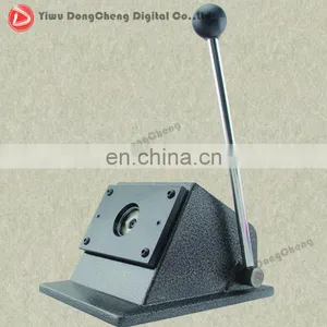 Paper Cutter Pin Badge Press Machine of 25mm Badge Paper Cutting Machine thumbnail-1