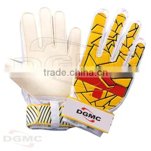 Goal Keeper Gloves thumbnail-1