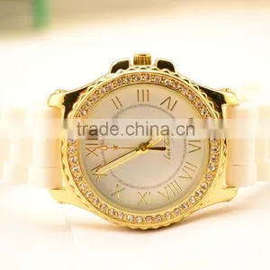 Luxury Vogue Women Watch With Diamonds Fashion Diamonds Lady Quartz Watch thumbnail-1