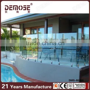 Outdoor Frameless Glass Pool Fence thumbnail-1