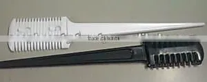 Salon Comb With Razor thumbnail-1