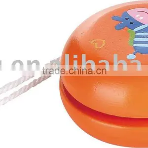 Wooden Yoyo thumbnail-1