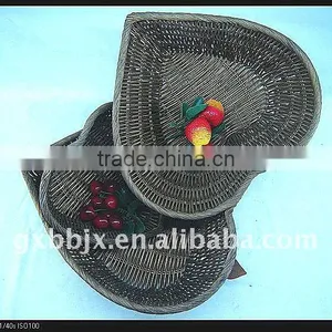 Heart Shaped Rattan Weave Storage Fruit Bowls Set of Three thumbnail-1