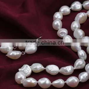 Baroque 8-9mm AAA Freshwater Pearl Necklace Earrings Set thumbnail-4