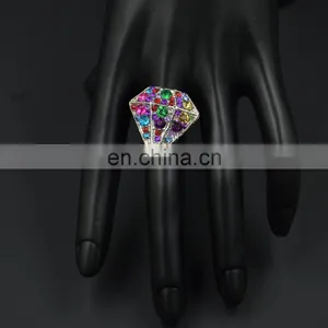 MCR-0012 In Stock Latest Fashion Wedding Wholesale Rianbow Cluster Ring for Women thumbnail-3