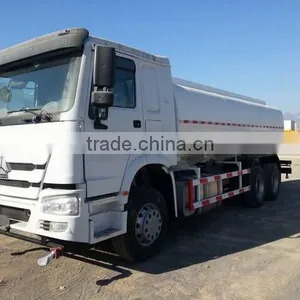 SINOTRUK Manufacturer 20000 Liter Water Sprinkler Tank Truck thumbnail-5