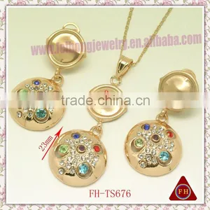 African Fashioy Earrings and Pendant Set thumbnail-1
