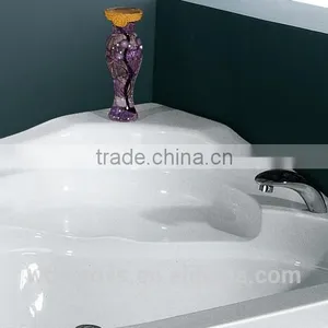 Indoor Cheap Acrylic Whirlpool Bathtub Hot Sale in Poland thumbnail-4