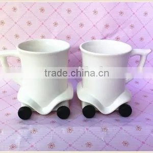 2015 Creative Car Shape Mug Has Wheel thumbnail-1