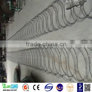 Factory Direct Sale Galvanized Razor Barbed Wire thumbnail-1