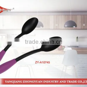 Kitchen Item Colorful Nylon Rice Ladle With Hole Handle thumbnail-1