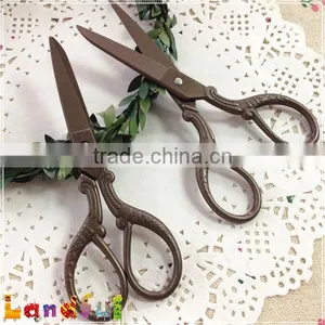 Vintage Special Engraved Lace Fabric Wool Bronze Scissors thumbnail-3