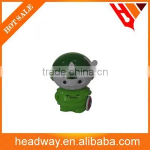 Cute Robot Shape Color Manual Pencil Sharpener thumbnail-3