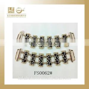 Big Custom Metal Necklace thumbnail-1