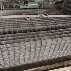Factory Price 8 Gauge 2x2 Inch Galvanized Welded Wire Mesh Roll thumbnail-5