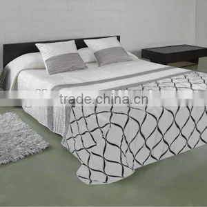 3Pcs Taffeta Flocking Quilt Set thumbnail-1