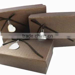 Fancy High Quality Paper Gift Packaging thumbnail-1