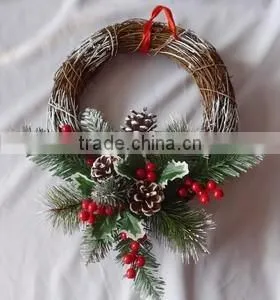 Natural Rattan Wreath With Decorations thumbnail-1