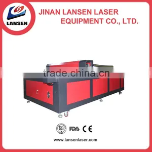 Factory Directly Supplying High Quality 1300*2500mm Laser Advertising Cut Engrave Machines thumbnail-2